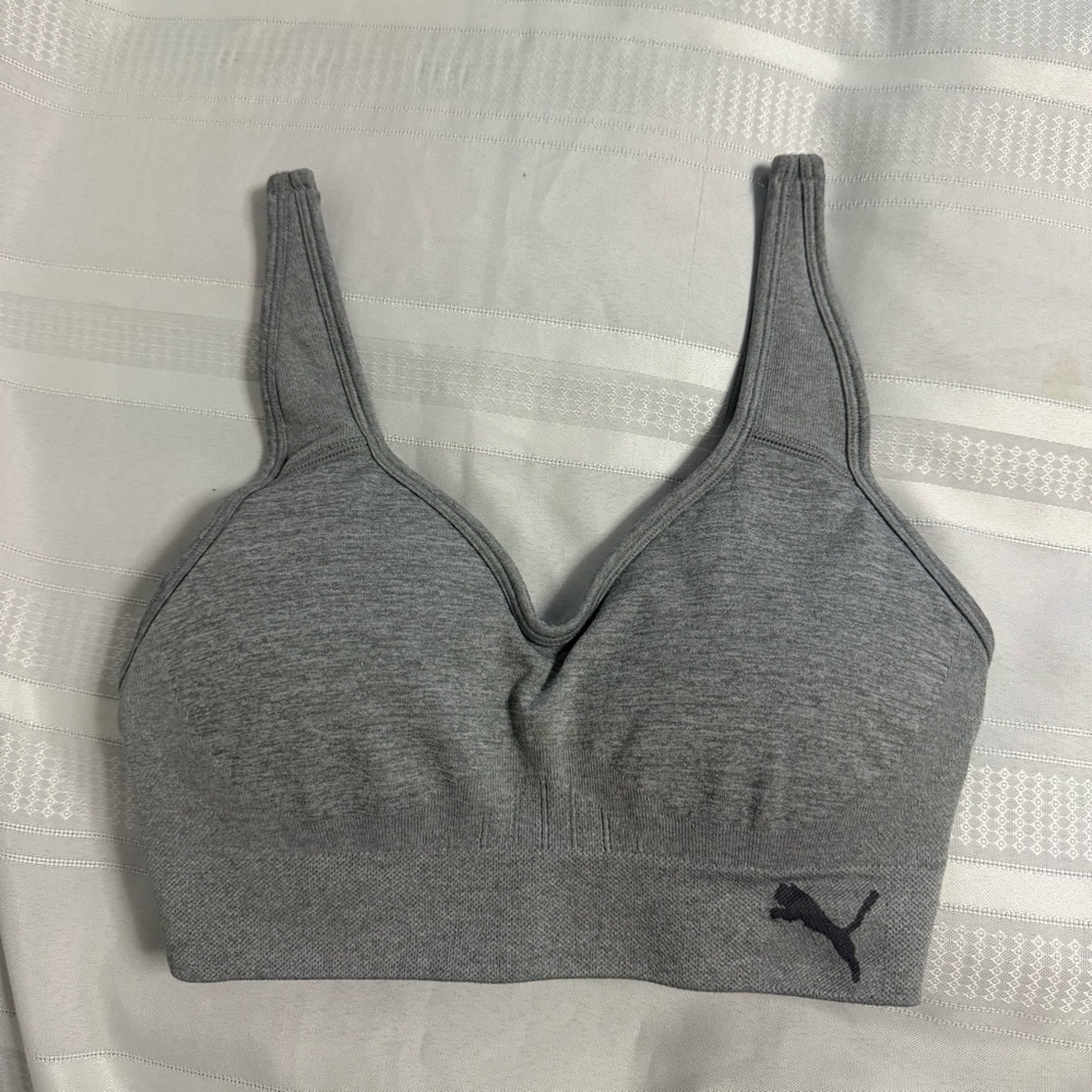 Puma Womens‎ Light Gray Seamless Support Sports Bra Small Athleisure
